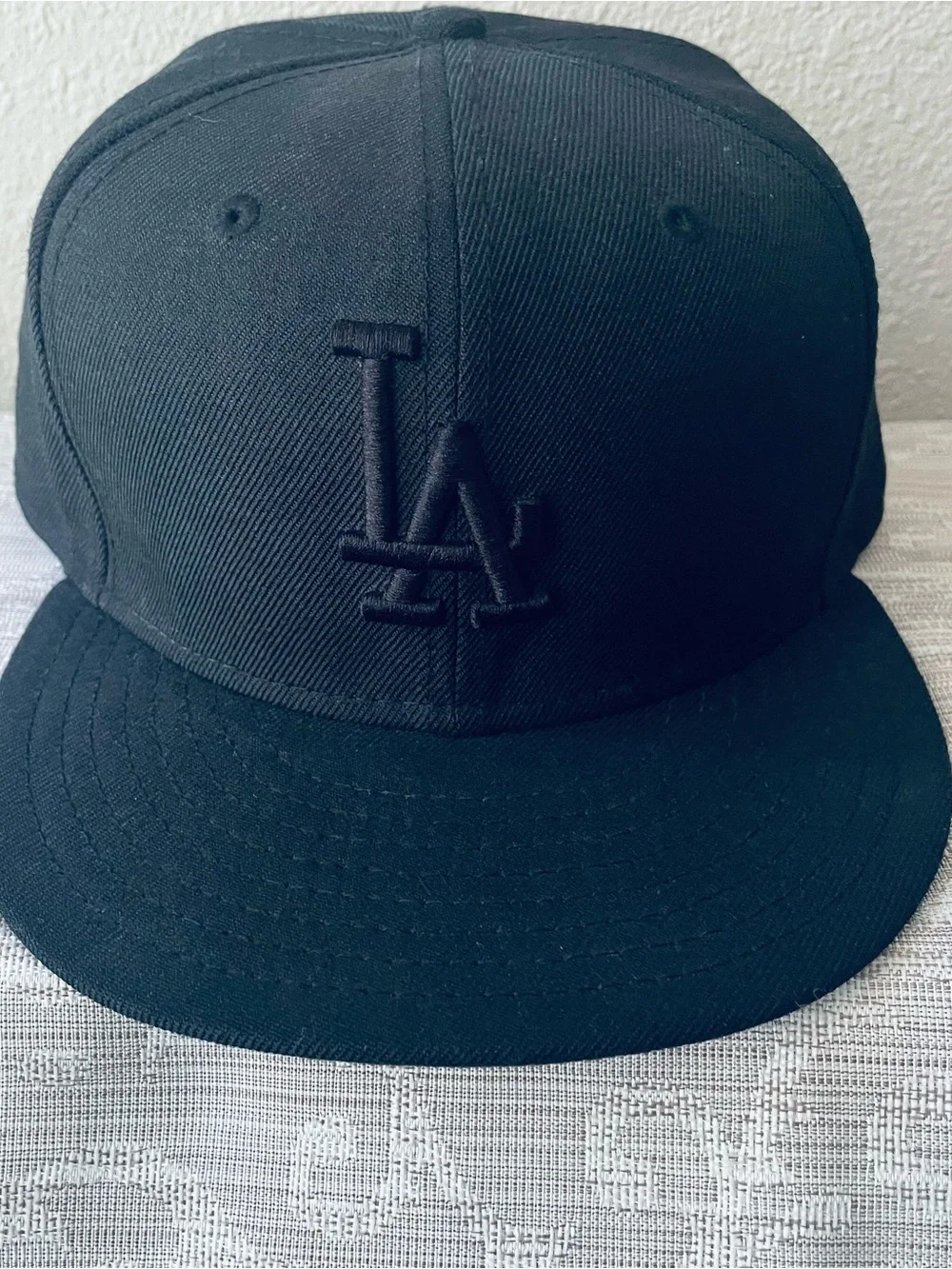 New Era Los Angeles Dodgers All-Black Fitted Cap